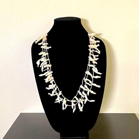 Vintage Mother of Pearl Strand Statement Necklace - Picture 1 of 7
